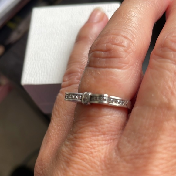 Bow Tie 925 Silver Ring - Picture 10 of 14